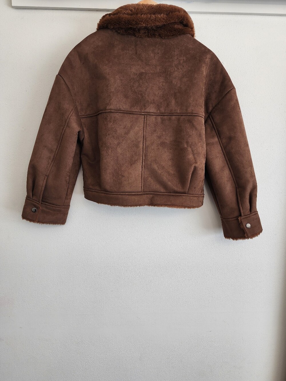 DELUC NWT Matthew Brown Faux Suede Fur Trim Cropped Jacket Coat Size M Cozy Fall - Picture 11 of 13